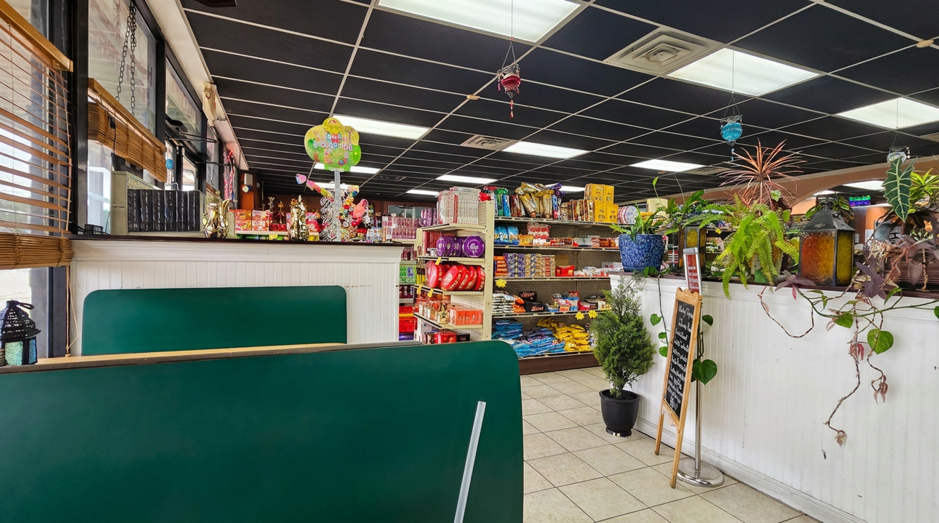 Restaurant meets grocery